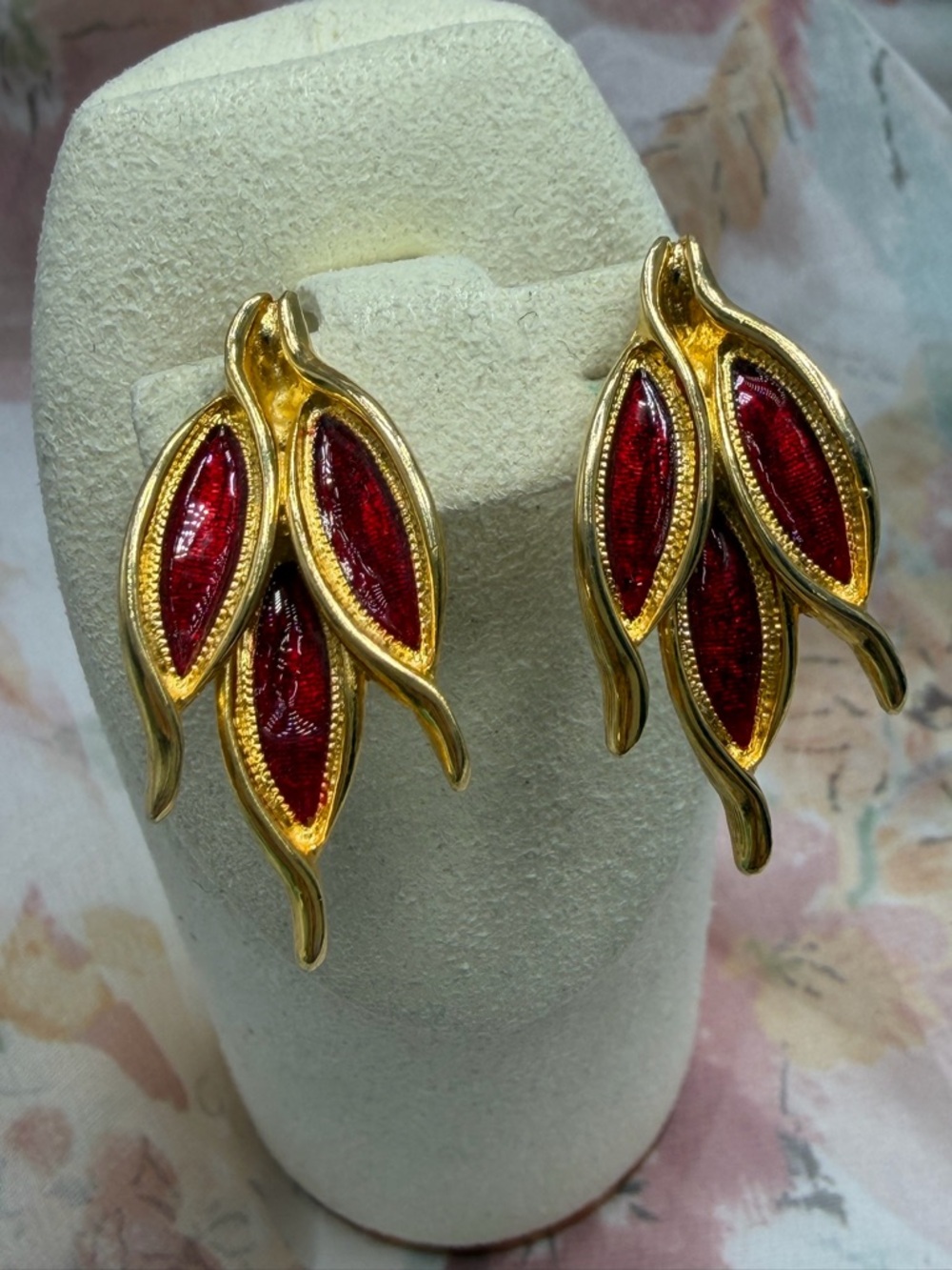 Dolce & Gabbana Gold-Tone clip Earrings with Red Enamel Leaf #303